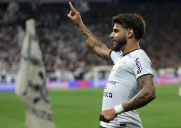 Yuri Alberto na comemora��o do gol marcado