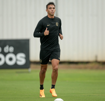 Giovane em treino do Corinthians