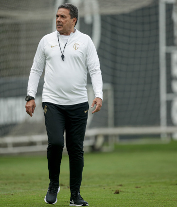 Luxemburgo comandando treino do Corinthians