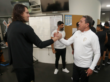 Luxemburgo cumprimentando C�ssio no CT