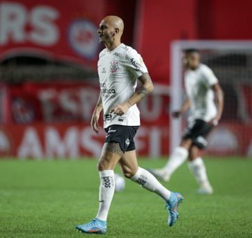 F�bio Santos contra o Argentinos Juniors