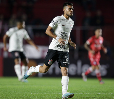 Fausto Vera durante partida contra o Argentinos Juniors