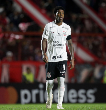 Gil foi titular na LIbertadores