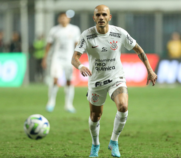 F�bio Santos durante derrota do Corinthians