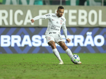 Maycon tenta passe contra o Am�rica-MG