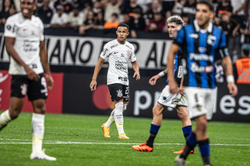 Pedro durante jogo contra o Liverpool, do Uruguai, pela Libertadores