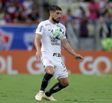 Bruno M�ndez jogando pelo Corinthians no Castel�o
