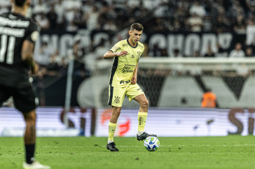 Gabriel Moscardo em a��o contra o Botafogo