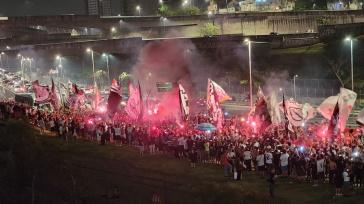 Festa promovida pela Fiel antes do confronto diante do Fortaleza