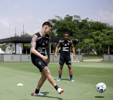 L�o Man� e Pedro em a��o no CT Joaquim Grava