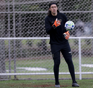 C�ssio durante o treino para o Bahia
