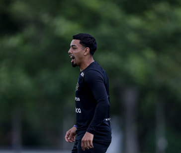 Matheus Bidu durante o treinamento desta quinta