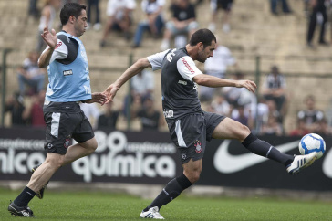 ltima vez que o Corinthians treinou na Fazendinha foi em outubro de 2010, com Ronaldo Fenmeno