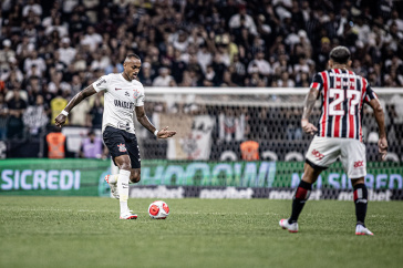 Raul Gustavo durante jogo do Corinthians contra o S�o Paulo