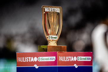Trof�u 'Majestoso' para cl�ssico entre Corinthians e S�o Paulo