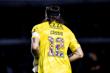 Camisa especial de C�ssio em homenagem �s pessoas com TEA