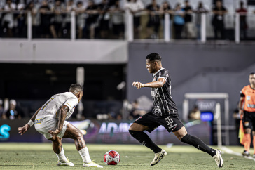Wesley em a��o contra o Santos pelo Paulista