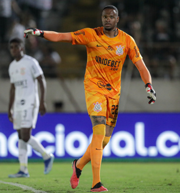 Carlos Miguel em a��o contra o Cianorte pela Copa do Brasil