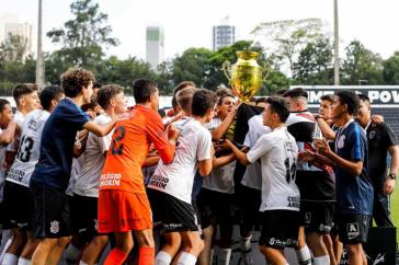 Em 2019, o Corinthians ganhou a Paulista Cup Sub-14 e o time contava com os hoje profissionais Felipe Longo, Gabriel Moscardo e Breno Bidon
