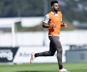 Raniele em treino do Corinthians