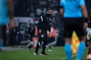 Laruccia na zona t�cnica da Arena