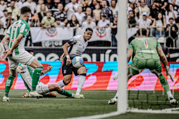 Wesley em a��o durante Corinthians e Juventude