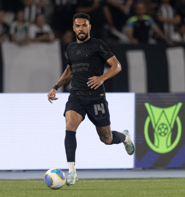 Raniele em a��o contra o Botafogo pelo Brasileir�o