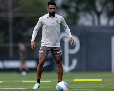 Raniele em a��o no treinamento
