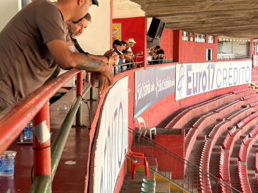 Augusto Melo presente no Canindé