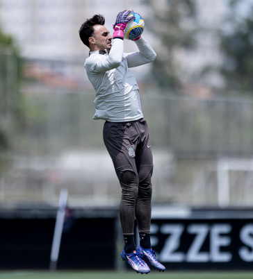 Matheus Donelli em a��o no CT