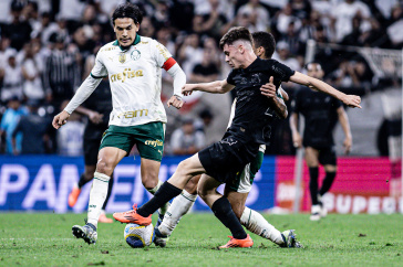 Breno Bidon em a��o durante jogo contra o Palmeiras