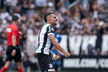 Matheuzinho vibrando