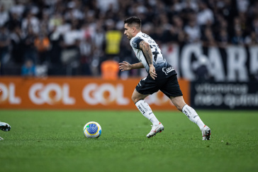 Igor Coronado em a��o durante jogo do Corinthians contra o Bahia