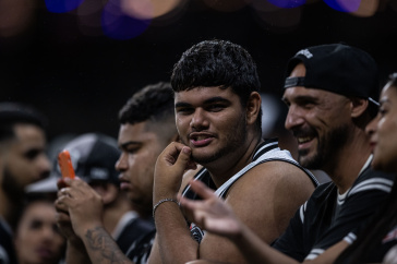 Torcedores do Corinthians durante embate contra o Bahia