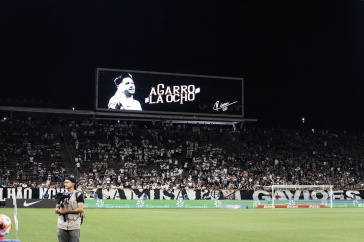 A Garro La Ocho e torcida do Corinthians juntos