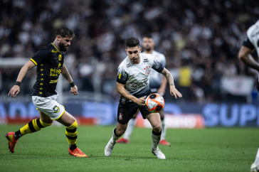 Igor Coronado contra o S�o Bernardo