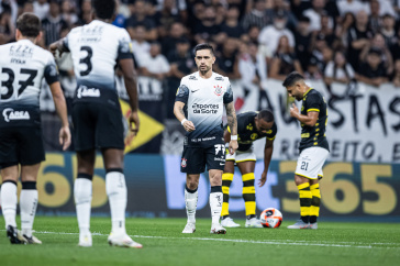 Igor Coronado em a��o contra o S�o Bernardo