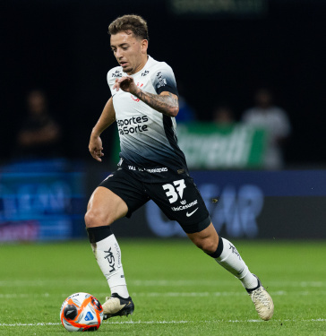 Ryan em a��o na partida