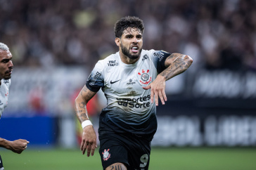 Yuri Alberto comemora o seu segundo gol no duelo diante da UCV pela Libertadores