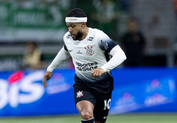 Memphis Depay em a��o no D�rbi pela final do Paulist�o
