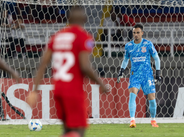 Matheus Donelli em campo durante jogo do Corinthians contra o Am�rica de Cali