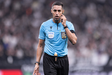 �rbitro Rodrigo Jos� Pereira de Lima em jogo do Corinthians
