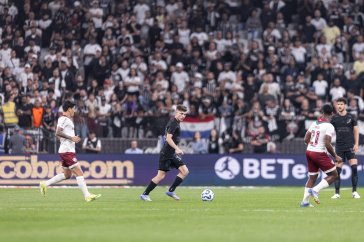 Breno Bidon durante jogo do Corinthians contra o Fluminense
