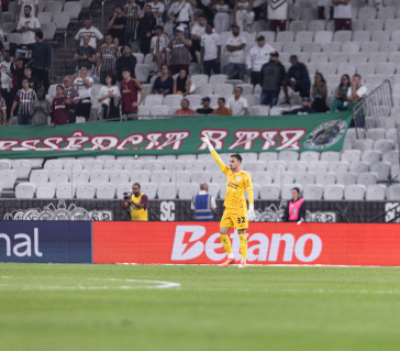 Matheus Donelli durante jogo do Corinthians contra o Fluminense