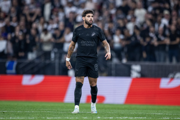 Yuri Alberto em campo durante confronto do Corinthians