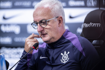 Dorival J�nior assume o comando do time profissional do Corinthians