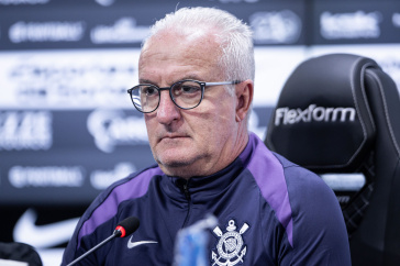 Dorival J�nior inicia trajet�ria como t�cnico do Corinthians