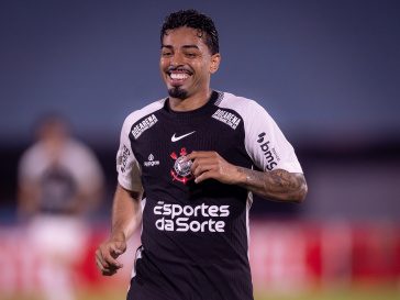 Matheus Bidu durante comemora��o de gol contra o Racing-URU