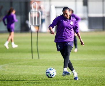 Andressa Alves em prepara��o pelo Corinthians