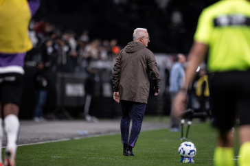Dorival J�nior comanda a equipe corinthiana em derrota para o Bahia